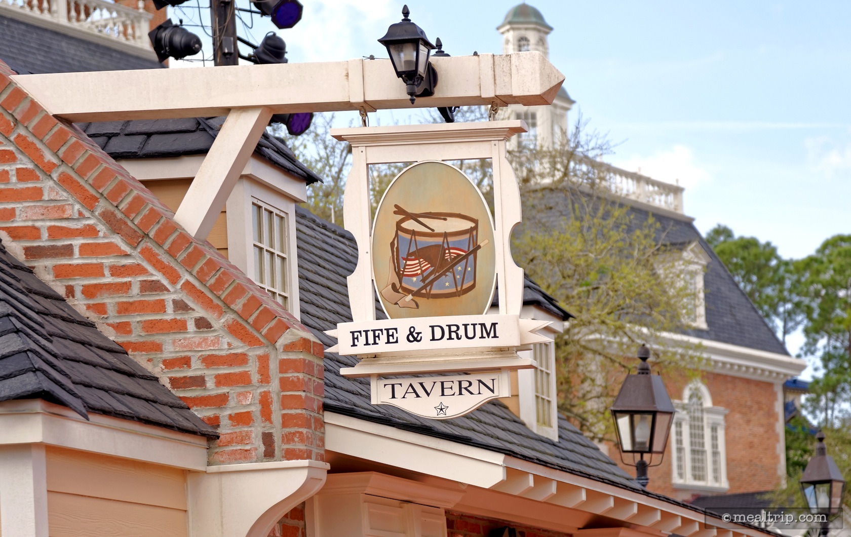 Photo Gallery for Fife & Drum Tavern at Epcot